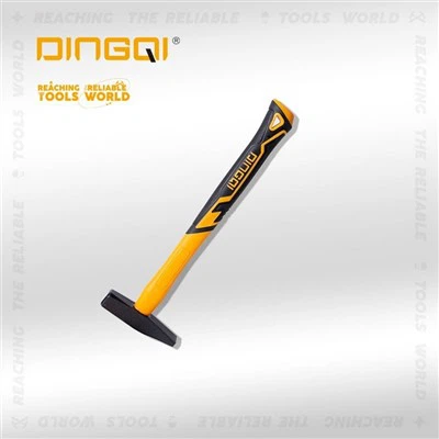 مطرقة بمقبض من الألياف الزجاجية